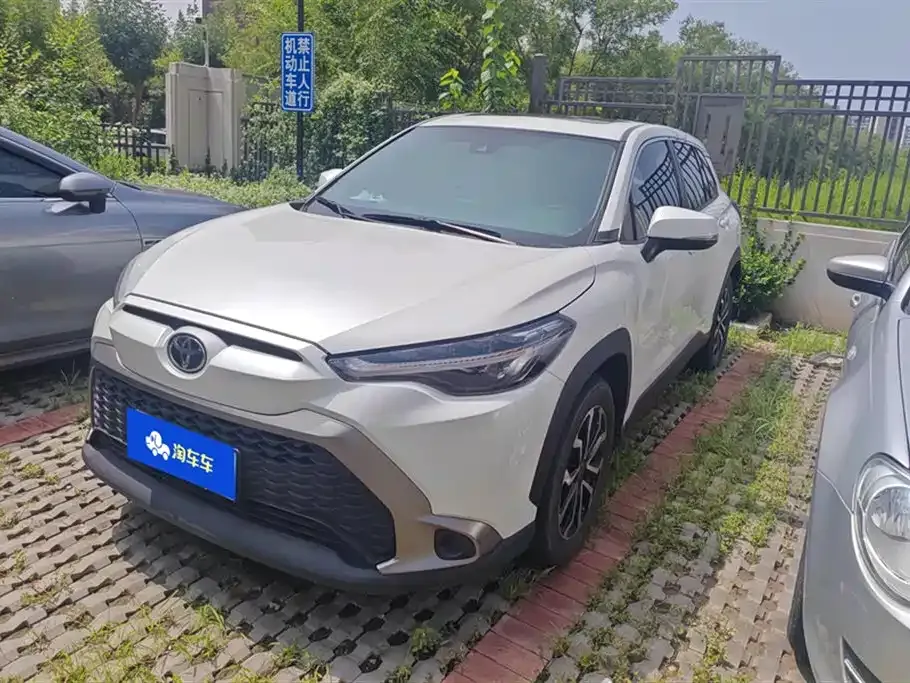 Toyota Frontlander 2022 из CN, фото 1