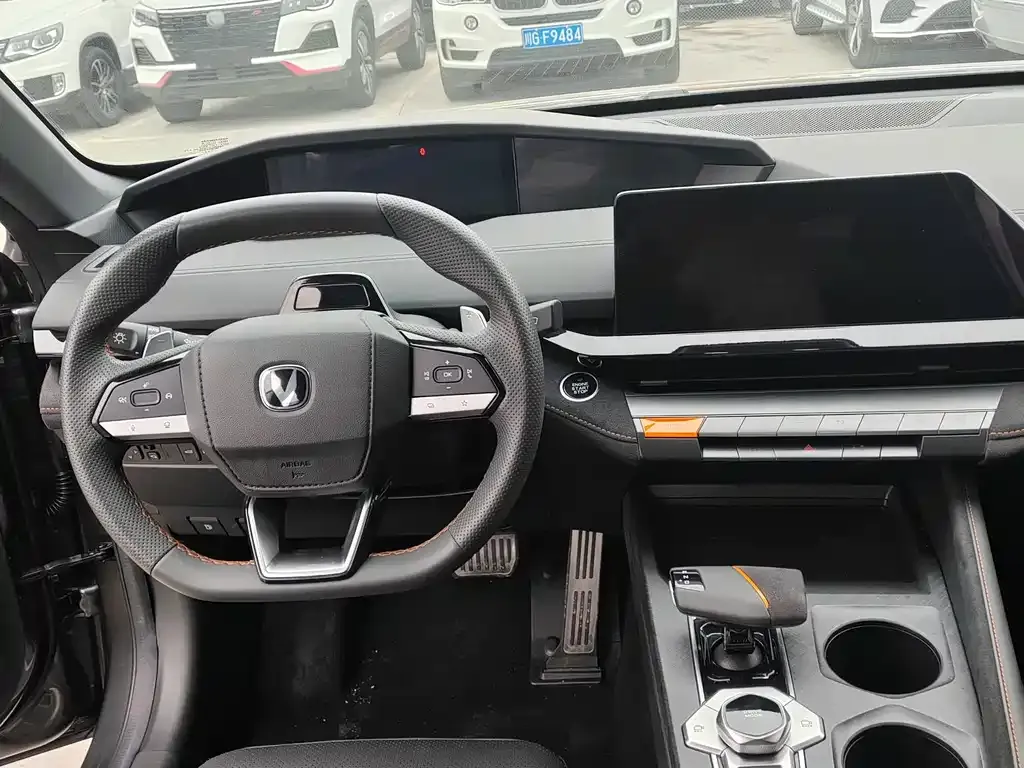 Changan UNI-V 2023 из CN, фото 10