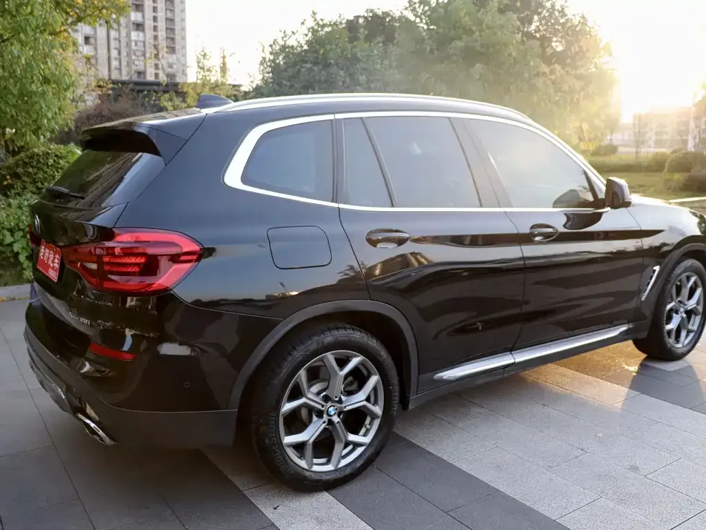 BMW X3 2021 из CN, фото 2