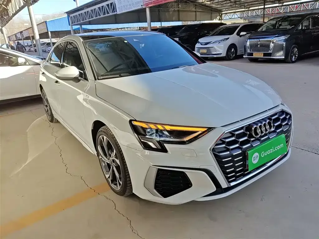 Audi A3 2024 из CN, фото 2
