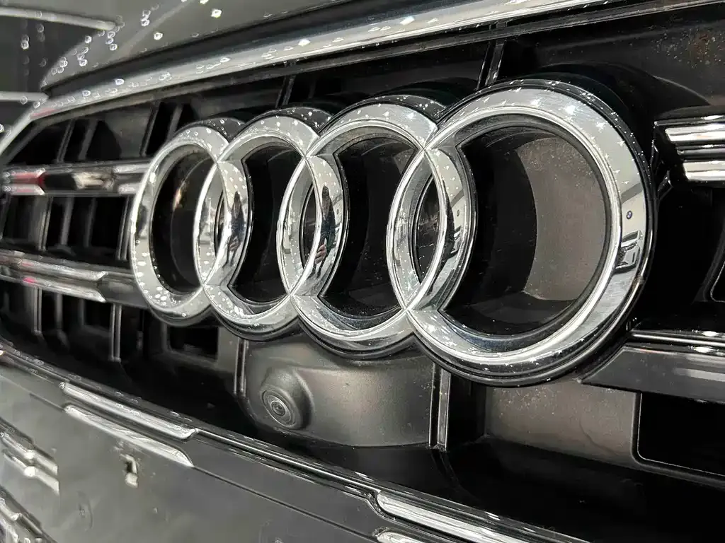 Audi A6L — фото 5
