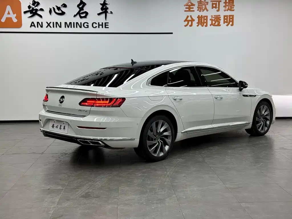 Volkswagen CC 2023 из CN, фото 4