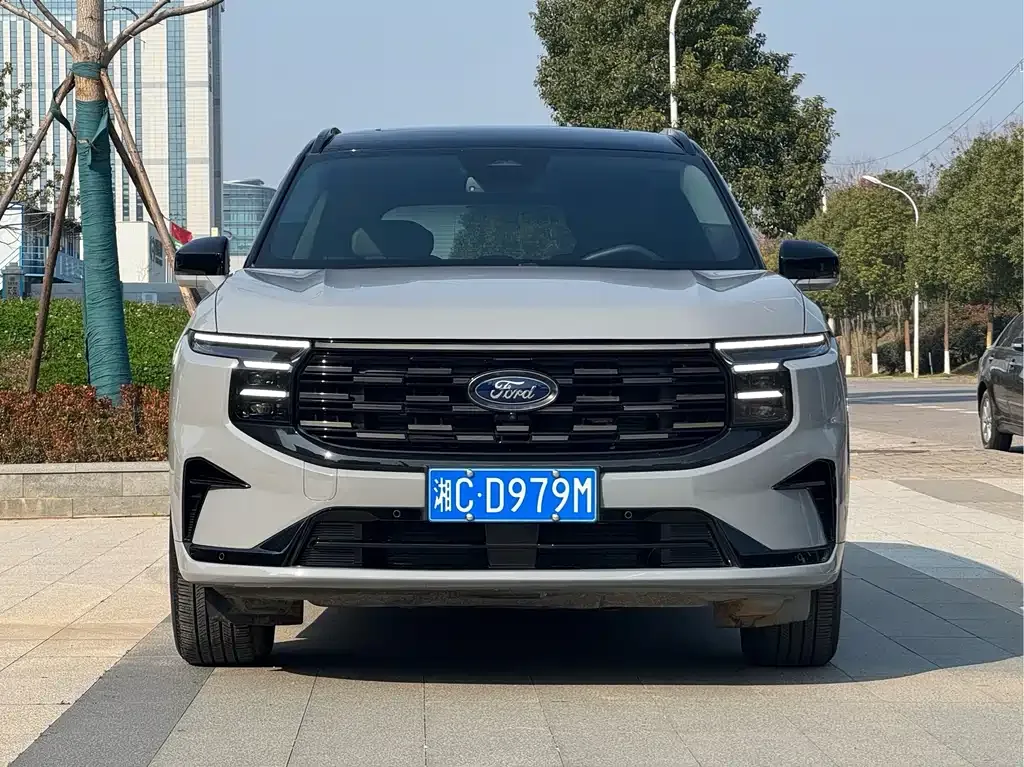 Ford Edge — фото 5