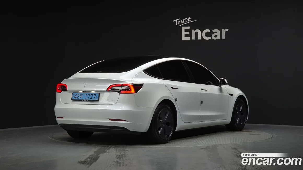 Tesla Model 3 2022 из KR, фото 2