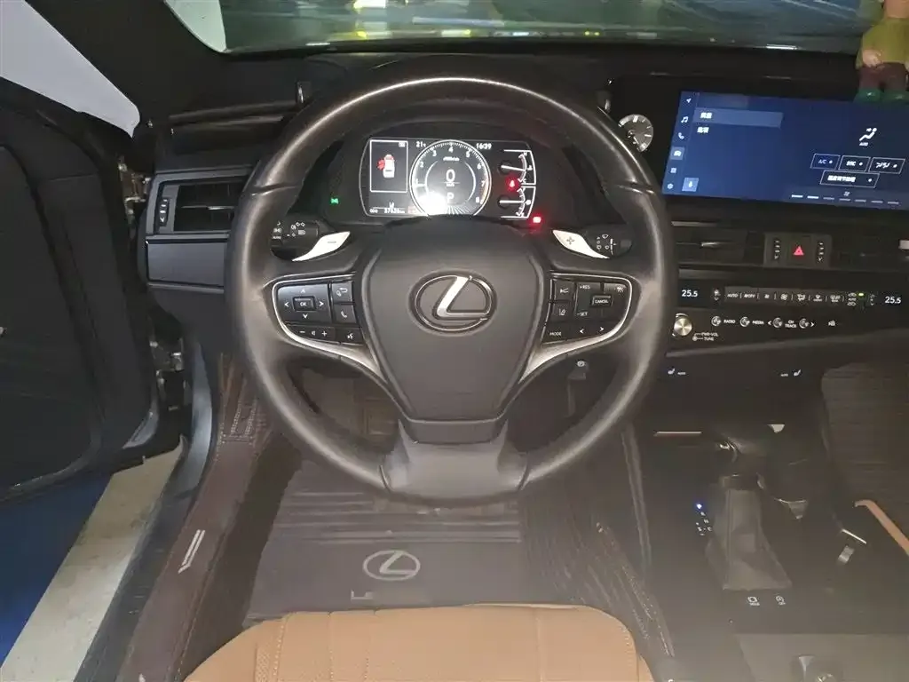 Lexus ES 2023 из CN, фото 9