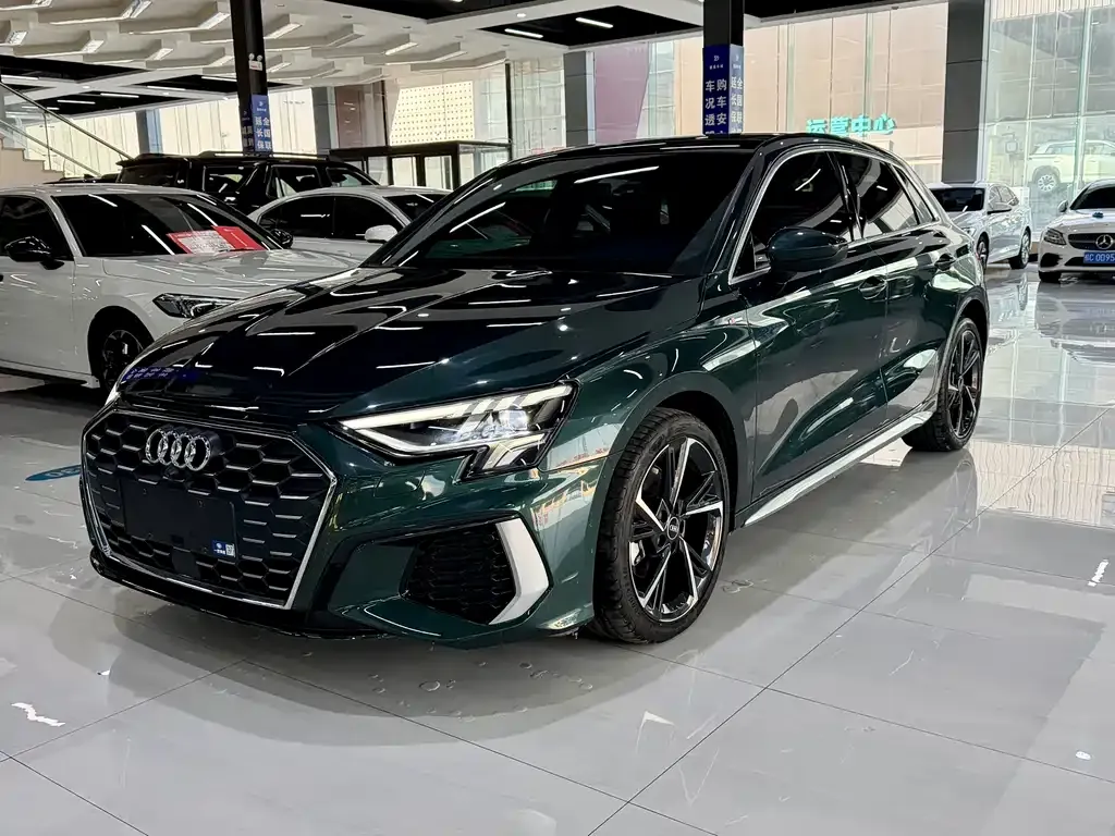 Audi A3 2022 из CN, фото 1