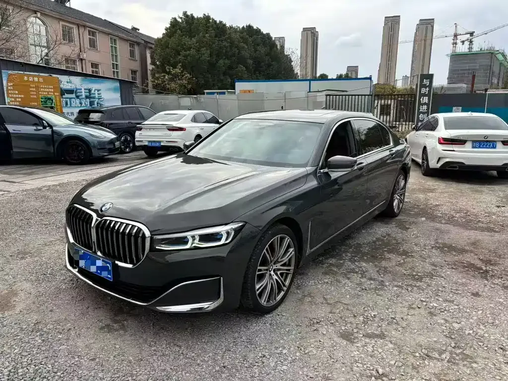 BMW 7 Series 2022 из CN, фото 1