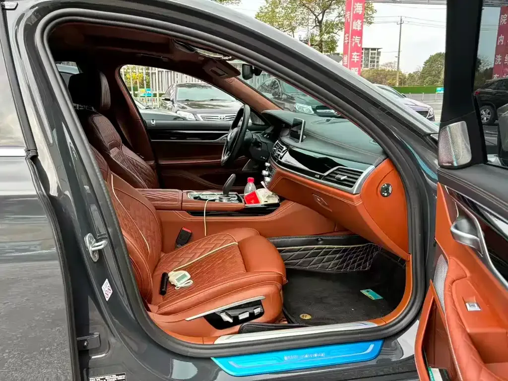 BMW 7 Series 2022 из CN, фото 5