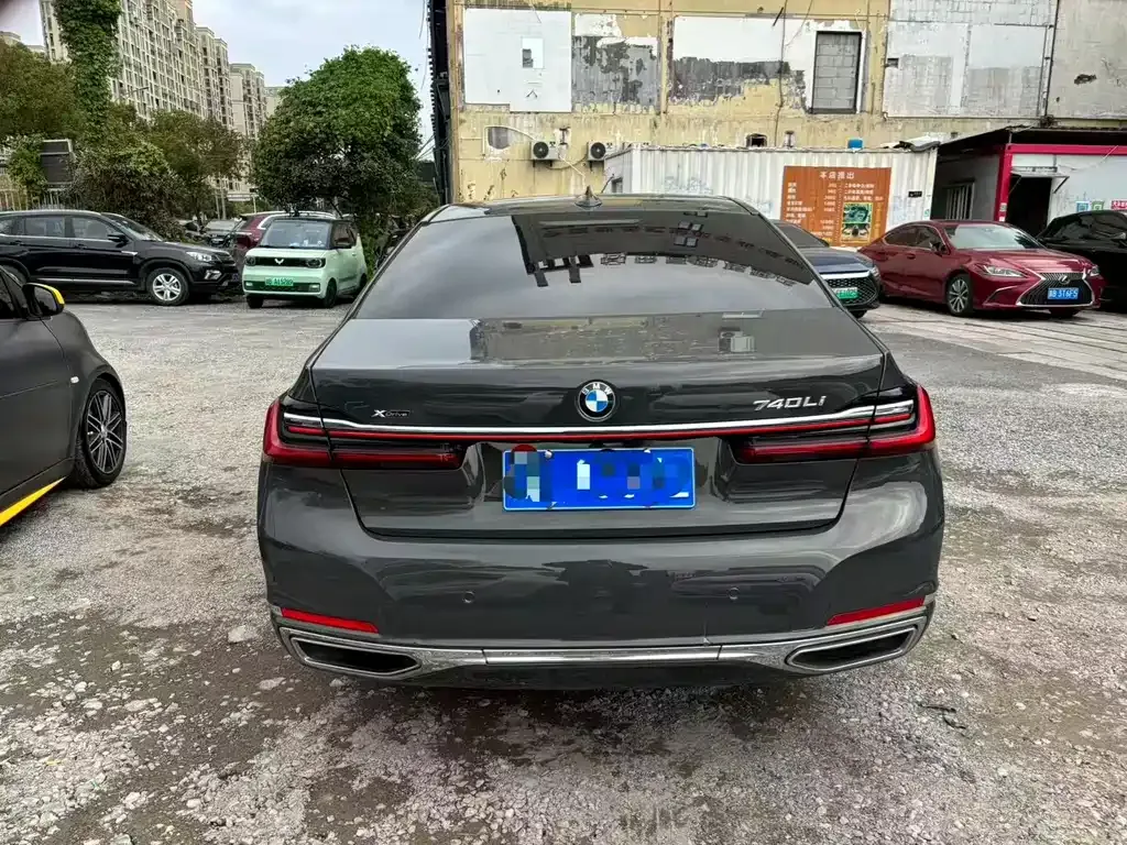 BMW 7 Series 2022 из CN, фото 7