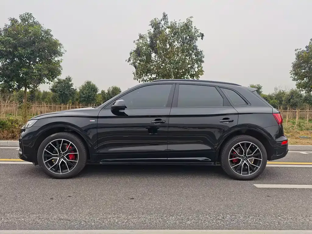 Audi Q5L 2024 из CN, фото 8