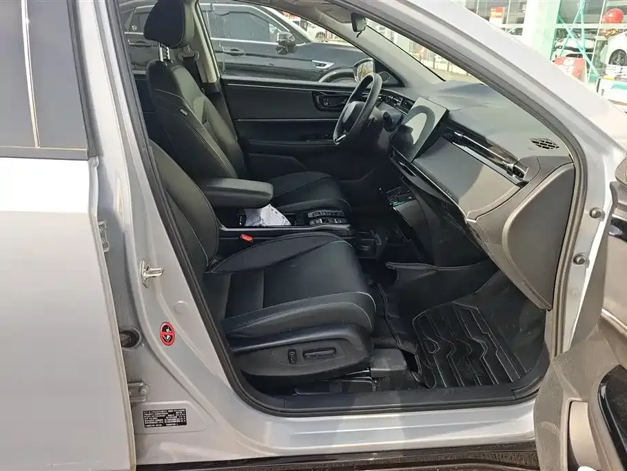 Honda e:NP2 2024 из CN, фото 3