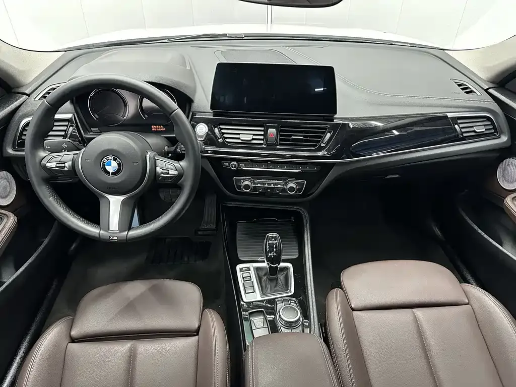 BMW 1 Series 2022 из CN, фото 6