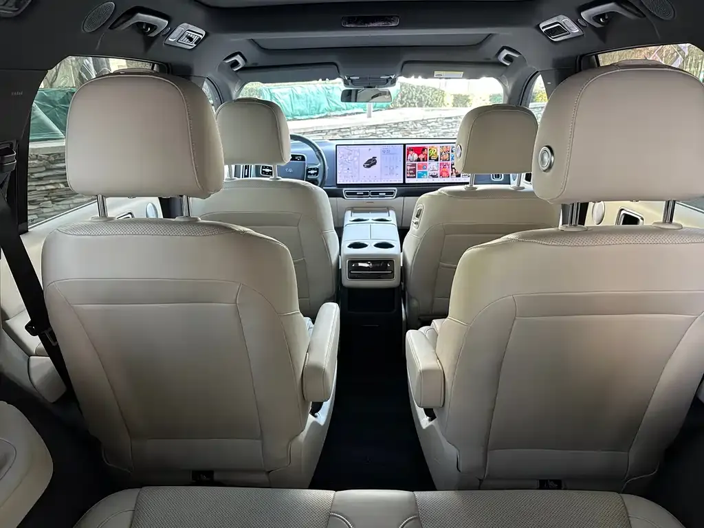Li Auto L8 2023 из CN, фото 2
