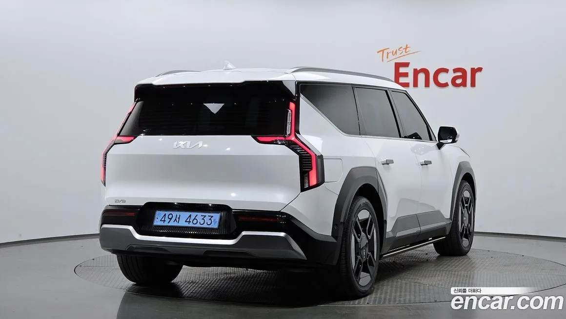 Kia EV9 2024 из KR, фото 2