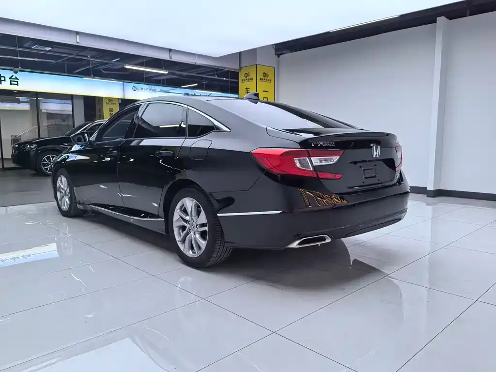 Honda Accord 2021 из CN, фото 10