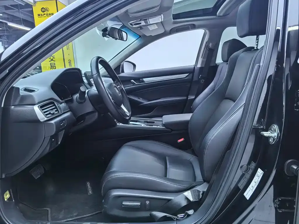 Honda Accord 2021 из CN, фото 5