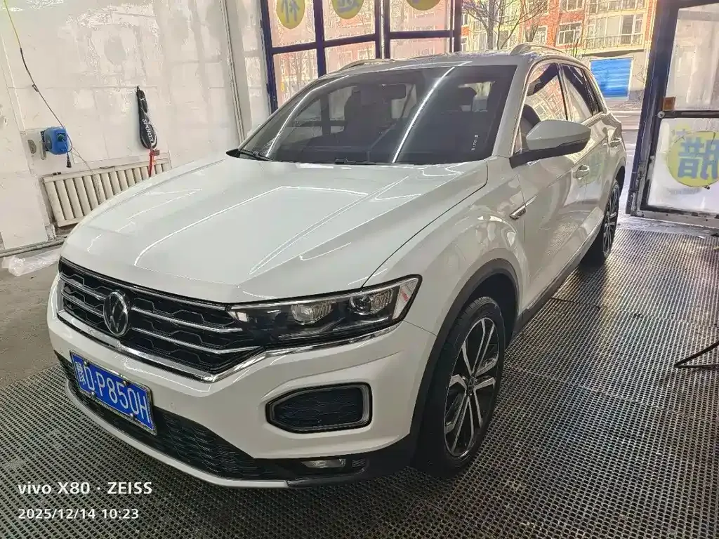 Volkswagen T-Roc 2022 из CN, фото 1