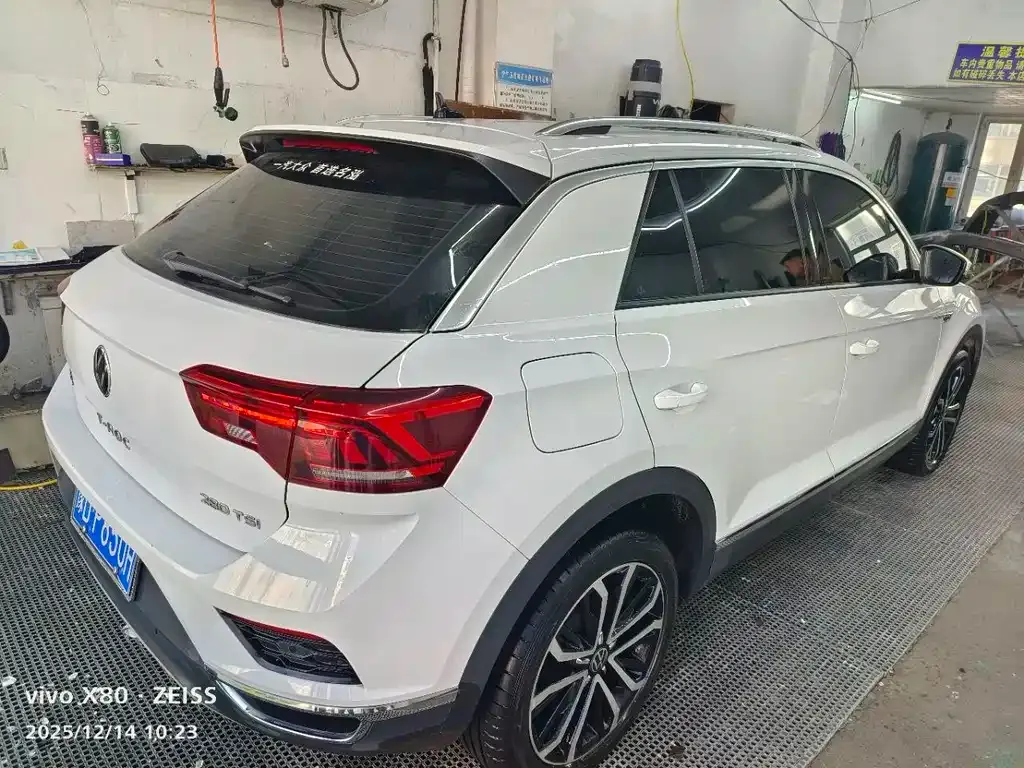 Volkswagen T-Roc 2022 из CN, фото 4