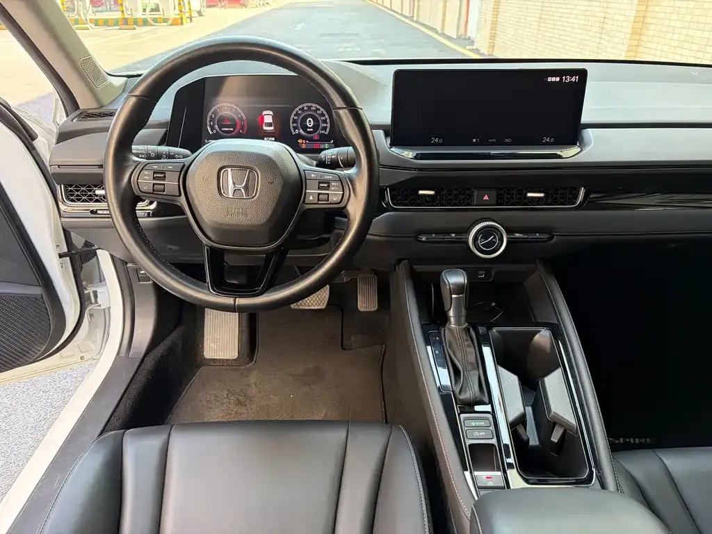 Honda Inspire 2024 из CN, фото 7