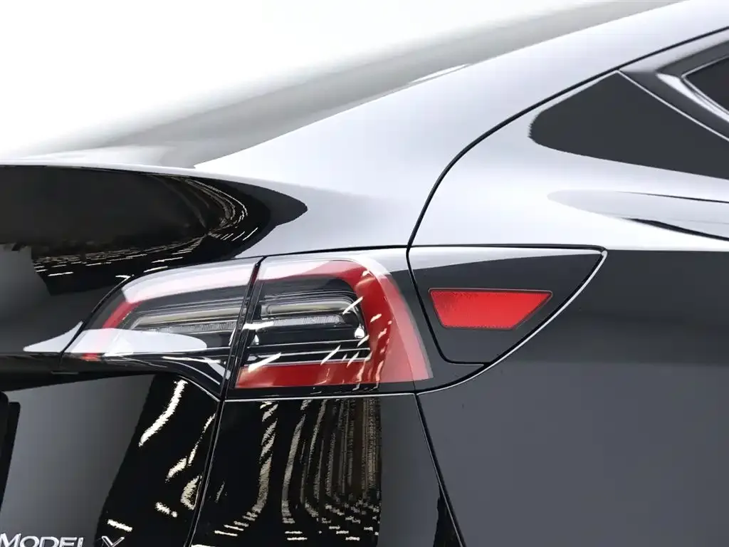 Tesla Model Y 2024 из CN, фото 4