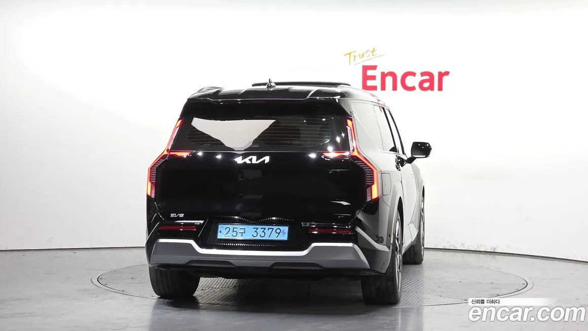Kia EV9 2024 из KR, фото 2