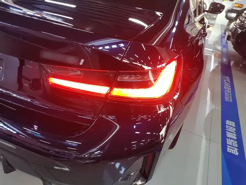 BMW 3 Series 2023 из CN, фото 8