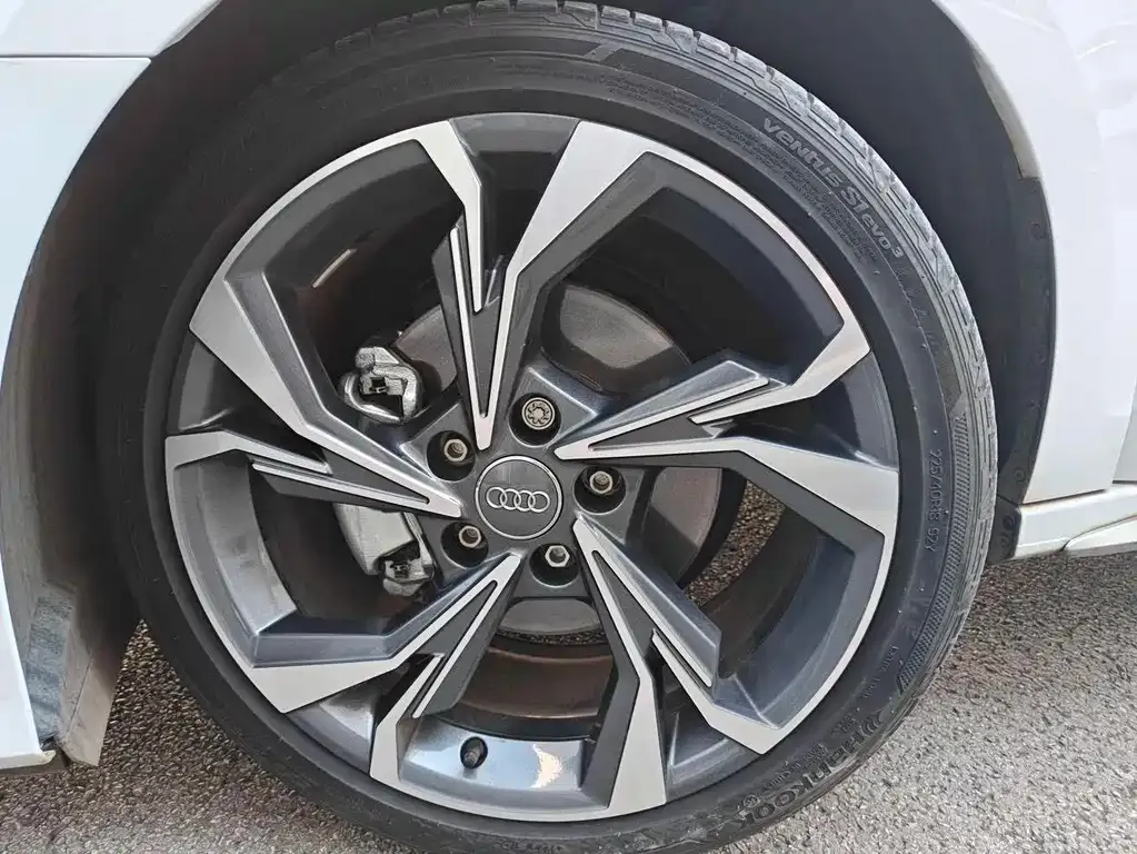 Audi A3 2024 из CN, фото 9