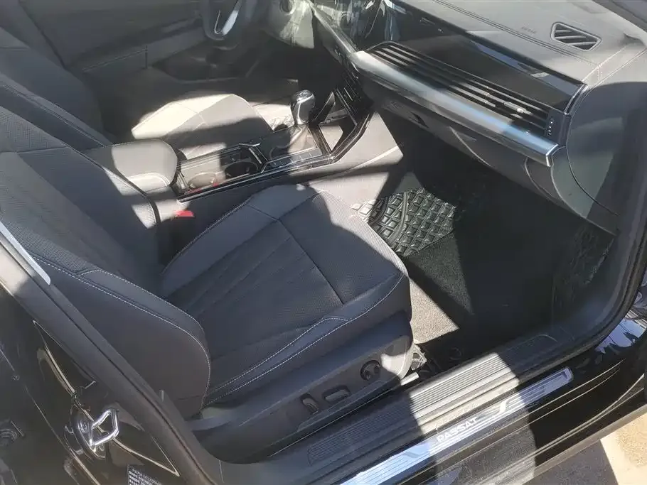 Volkswagen Passat 2024 из CN, фото 8