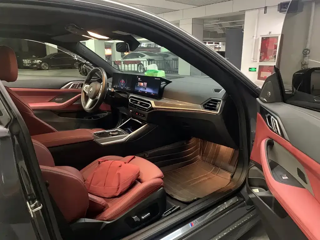 BMW 4 Series 2023 из CN, фото 8