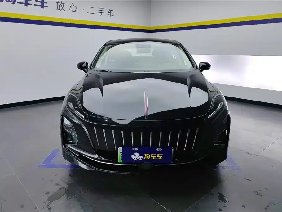 Hongqi E-QM5 2023 из CN, фото 2