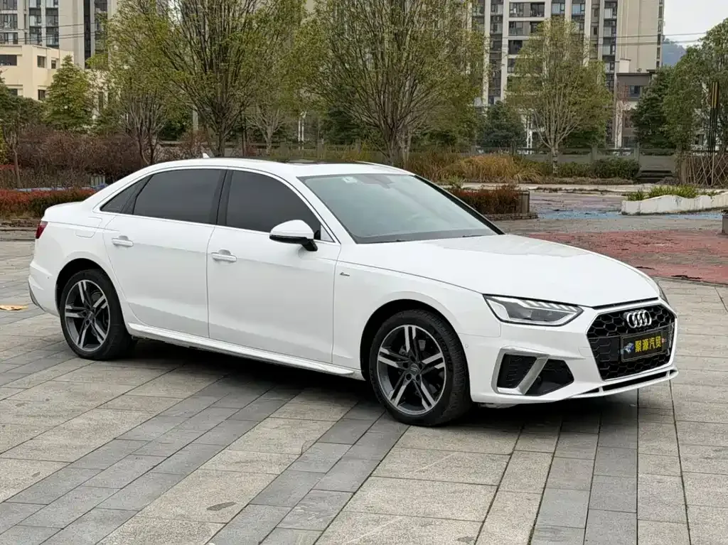 Audi A4L 2021 из CN, фото 3