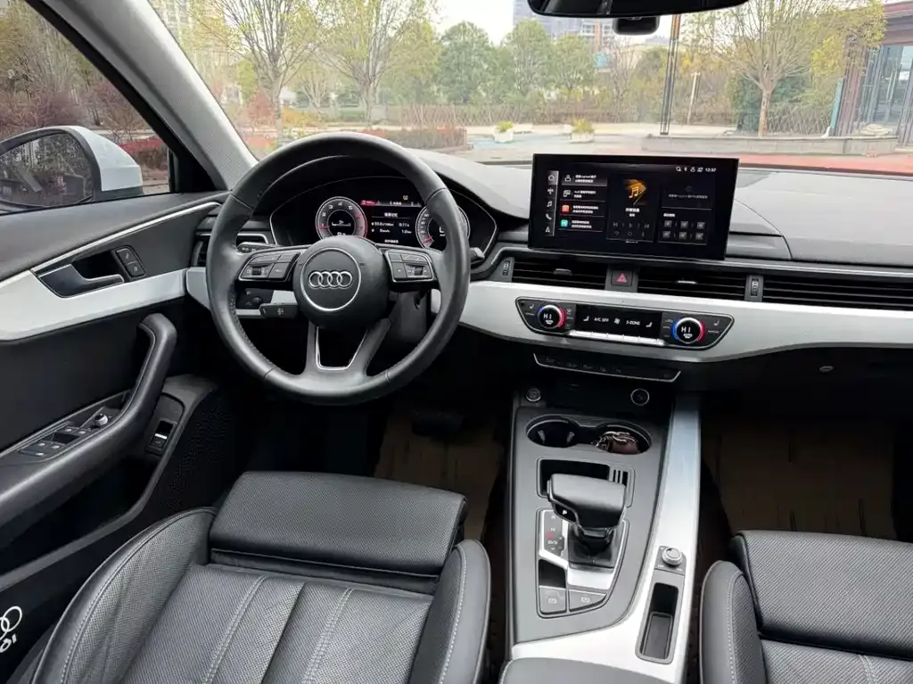 Audi A4L 2021 из CN, фото 6