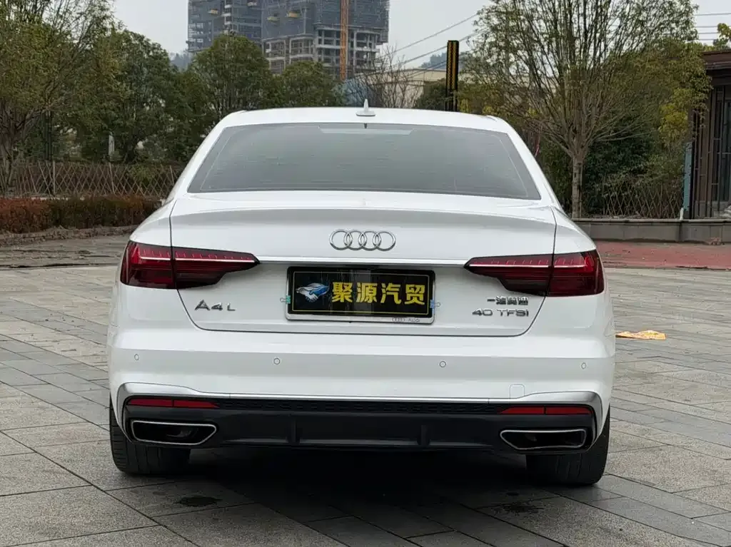Audi A4L 2021 из CN, фото 8