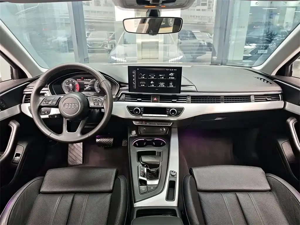 Audi A4L 2021 из CN, фото 9