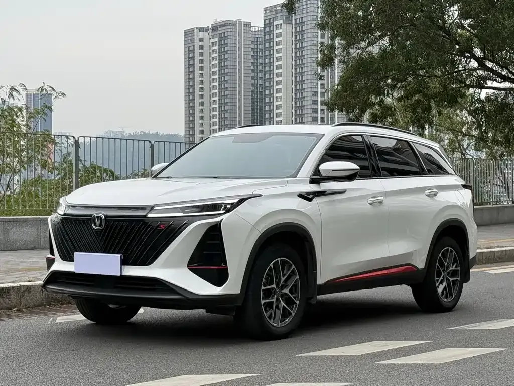 Changan CS75PLUS — фото 1