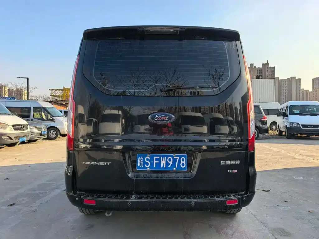 Ford Transit 2022 из CN, фото 3
