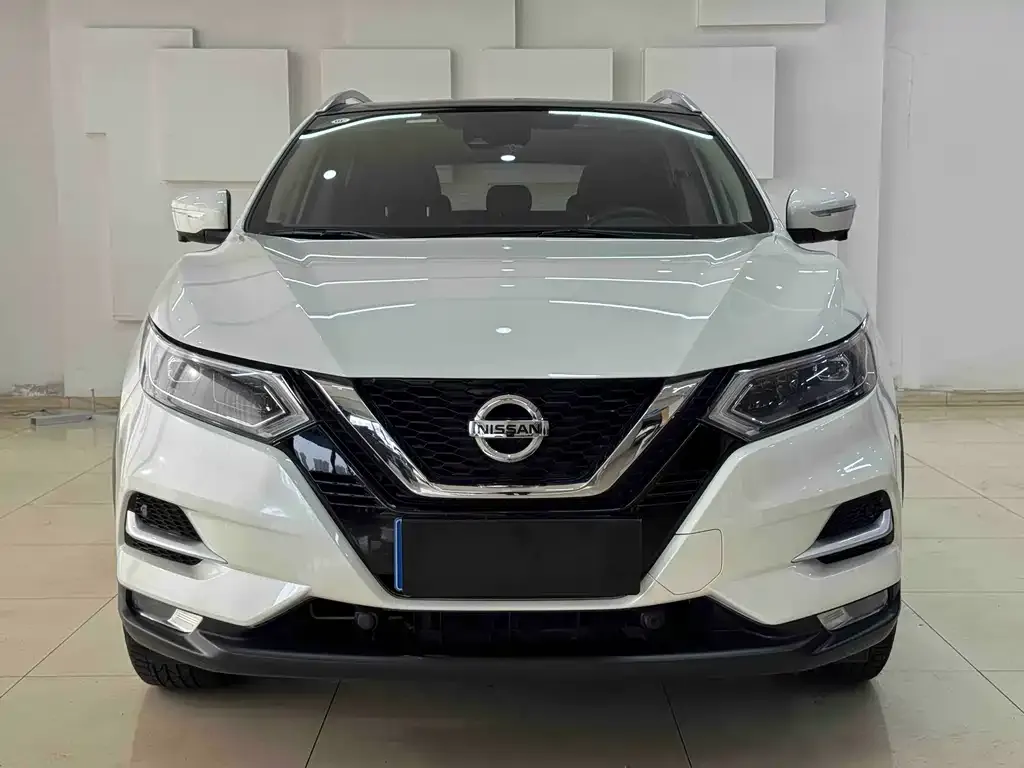 Nissan Qashqai 2021 из CN, фото 2