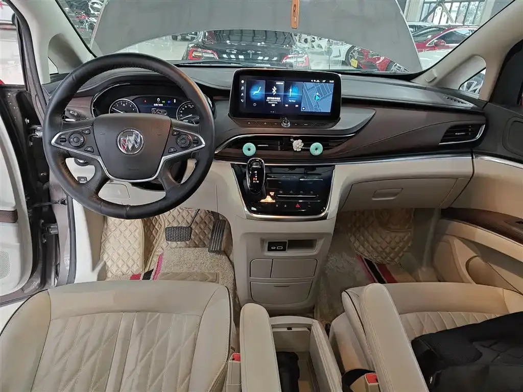 Buick GL8 2022 из CN, фото 9
