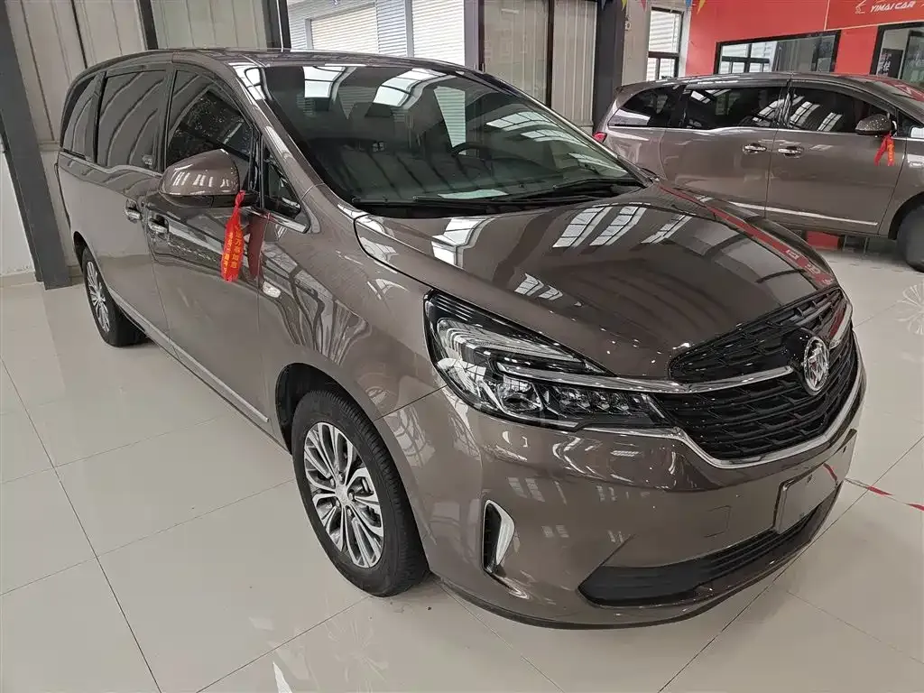 Buick GL8 2022 из CN, фото 2