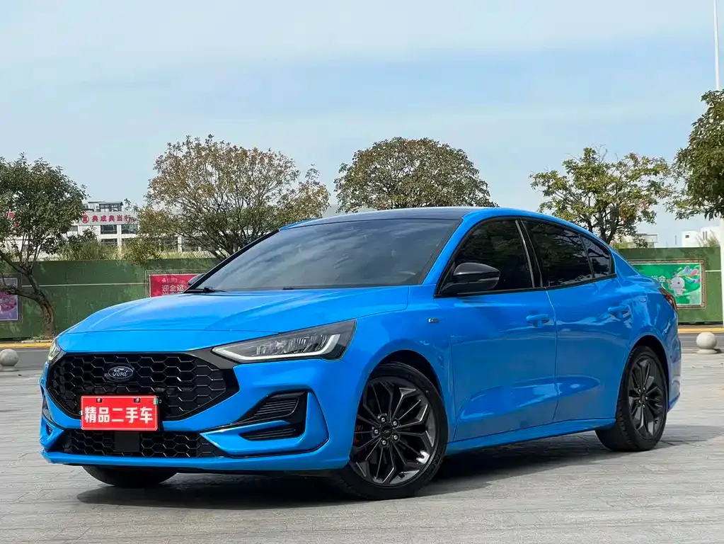 Ford Focus 2022 из CN, фото 1