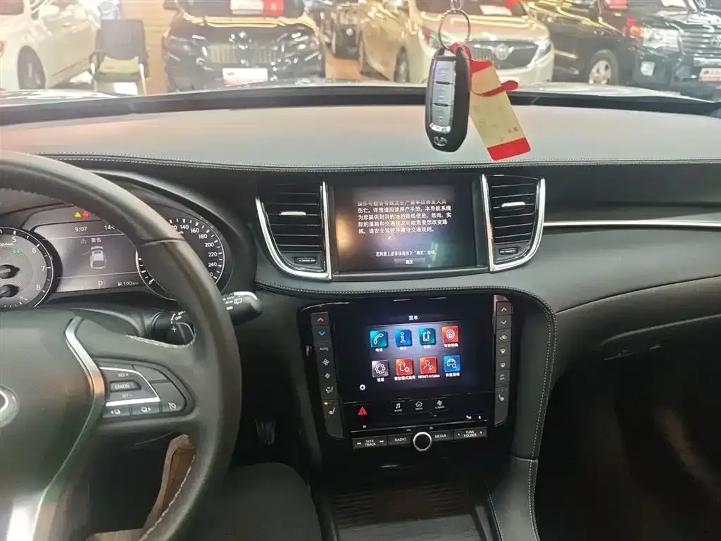 Infiniti QX55 2025 из CN, фото 4