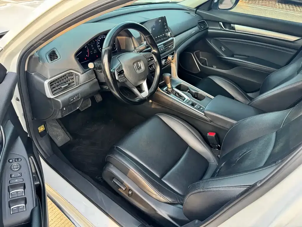 Honda Accord 2021 из CN, фото 10