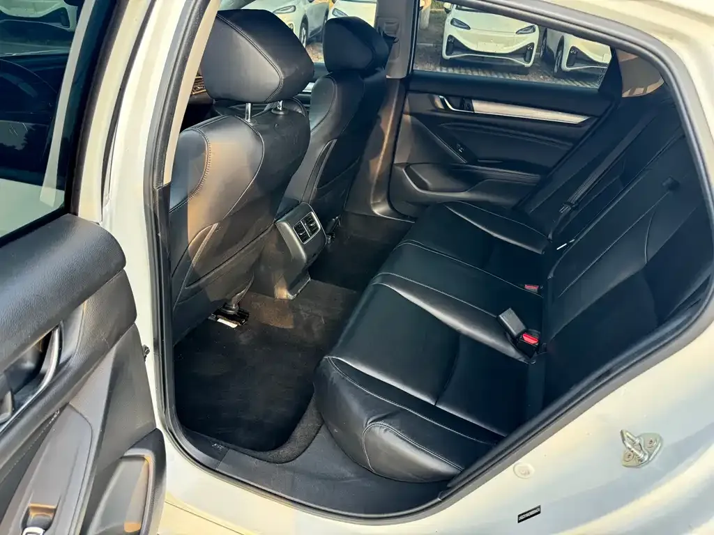 Honda Accord 2021 из CN, фото 6