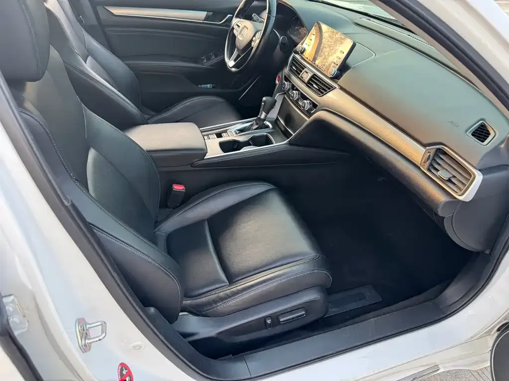 Honda Accord 2021 из CN, фото 5