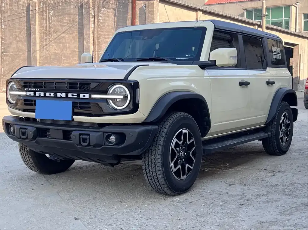Ford Bronco 2024 из CN, фото 1