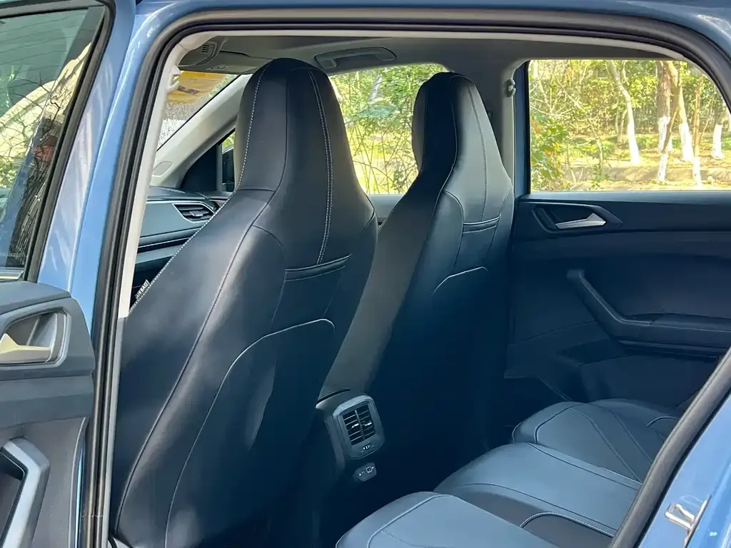 Volkswagen Tharu 2024 из CN, фото 10