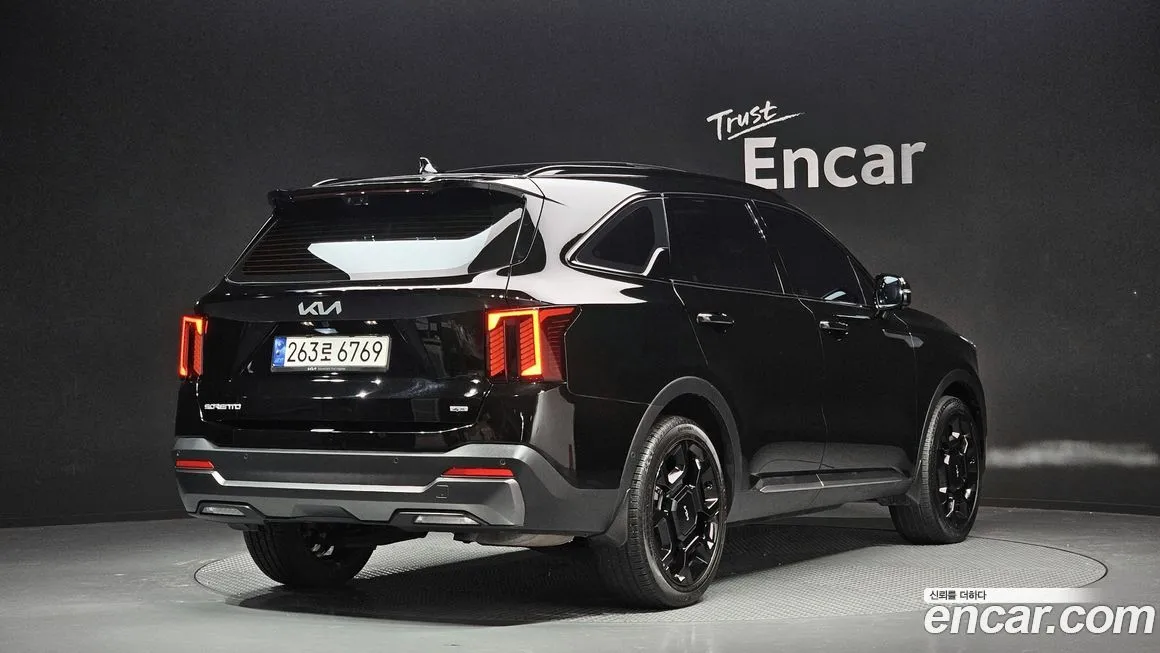 Kia Sorento — фото 3