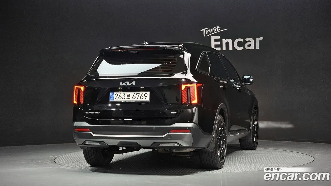Kia Sorento — фото 6