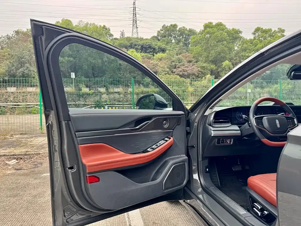 Lincoln Z 2022 из CN, фото 3
