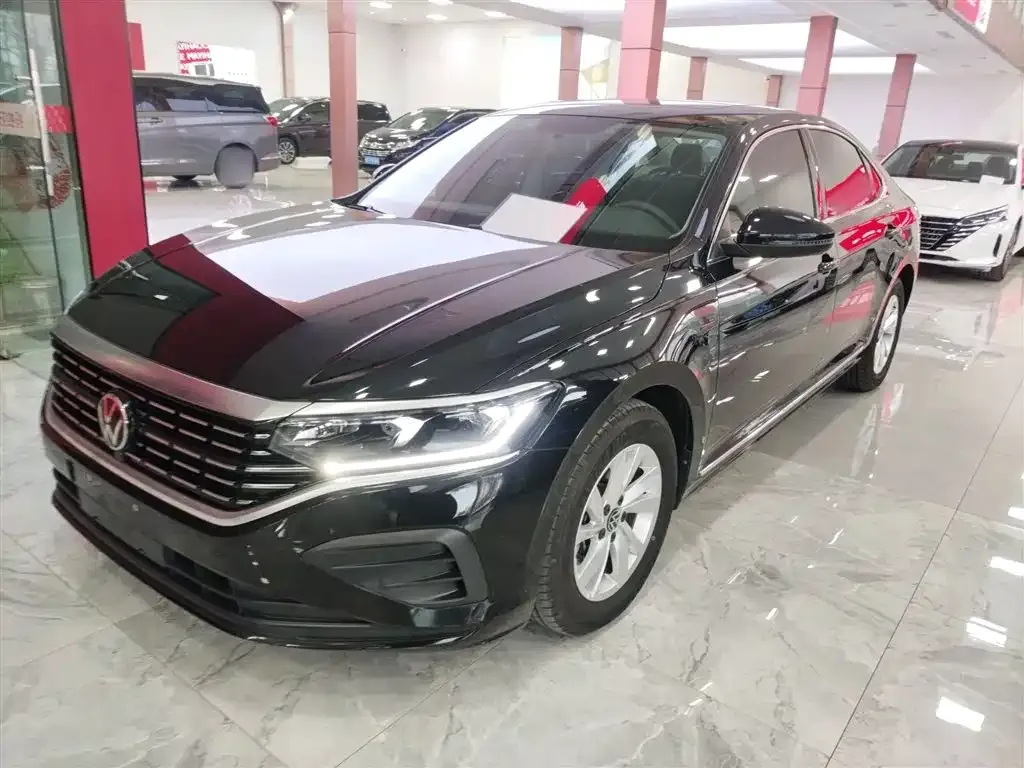 Volkswagen Passat 2023 из CN, фото 3